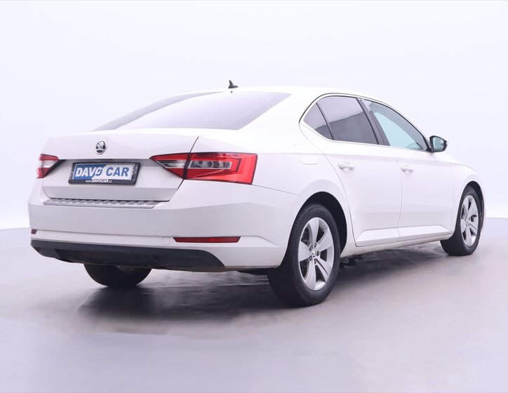 Škoda Superb Sedan / Limuzína 2,0 l 110 kw