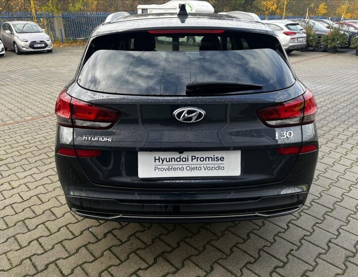 Hyundai i30 4