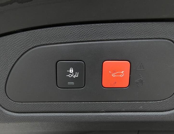 DS Automobiles DS7 Crossback 21