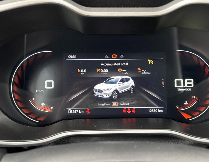 MG ZS SUV / Terénní 1,5 l 78 kw