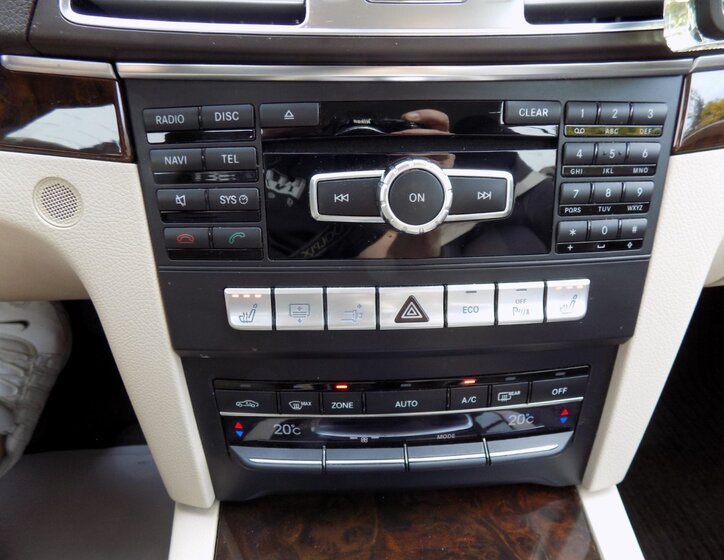 Mercedes-Benz Třídy E 28