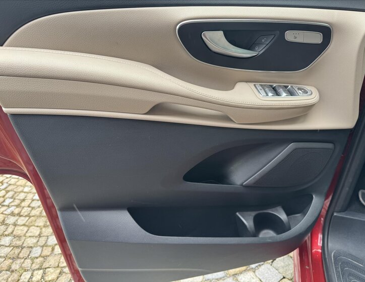 Mercedes-Benz Třídy V VAN / Minibus 2,0 l 176 kw