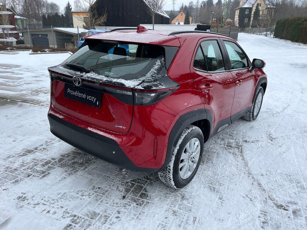 Toyota Yaris Cross SUV 1,5 l 68 kw