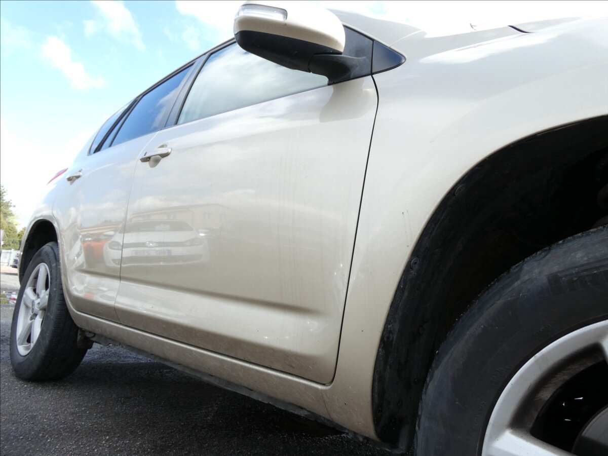 Toyota RAV4 SUV / Terénní 2,2 l 110 kw