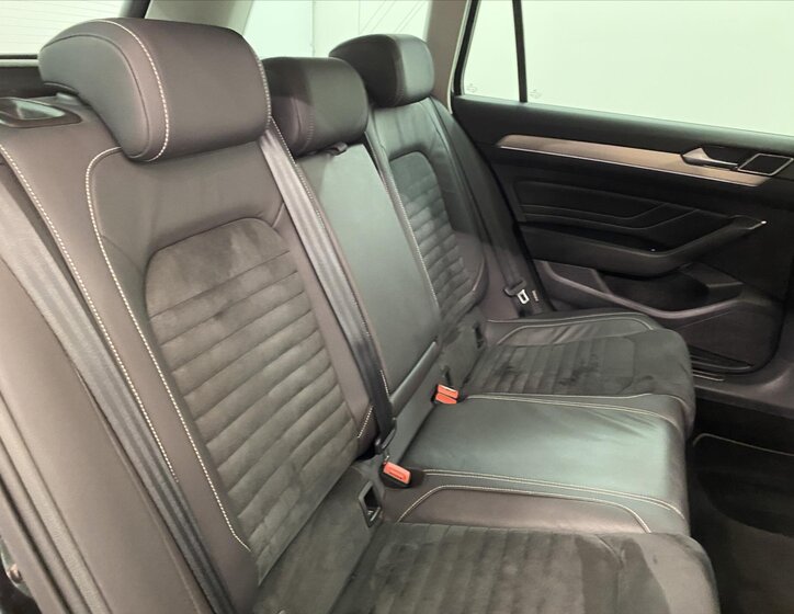 Volkswagen Passat Kombi 2,0 l 140 kw