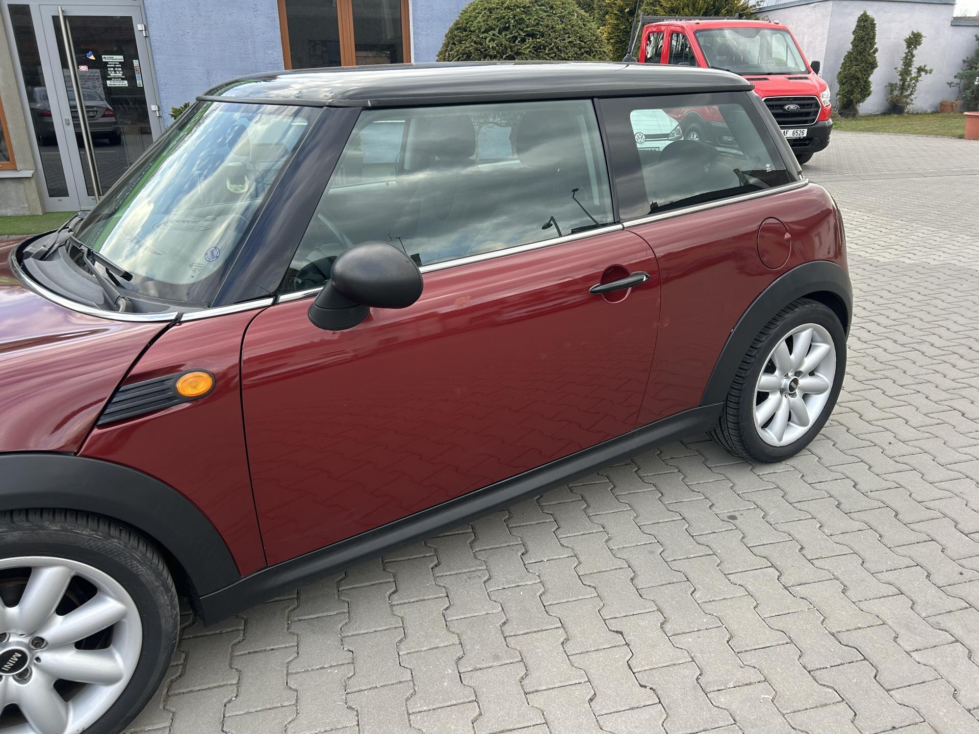 Mini Cooper Hatchback 1,6 l 80 kw