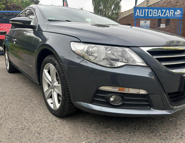 Volkswagen Passat CC 8