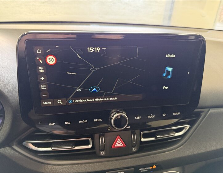 Hyundai i30 Sedan / Limuzína 1,5 l 117 kw