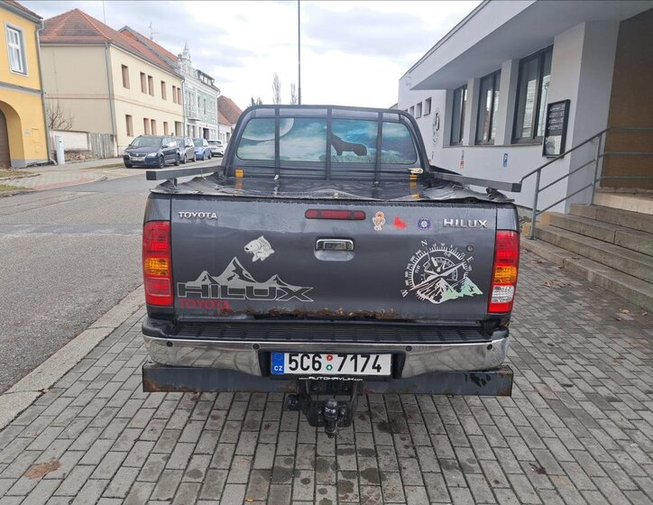 Toyota Hilux Pick-up 2,5 l 106 kw