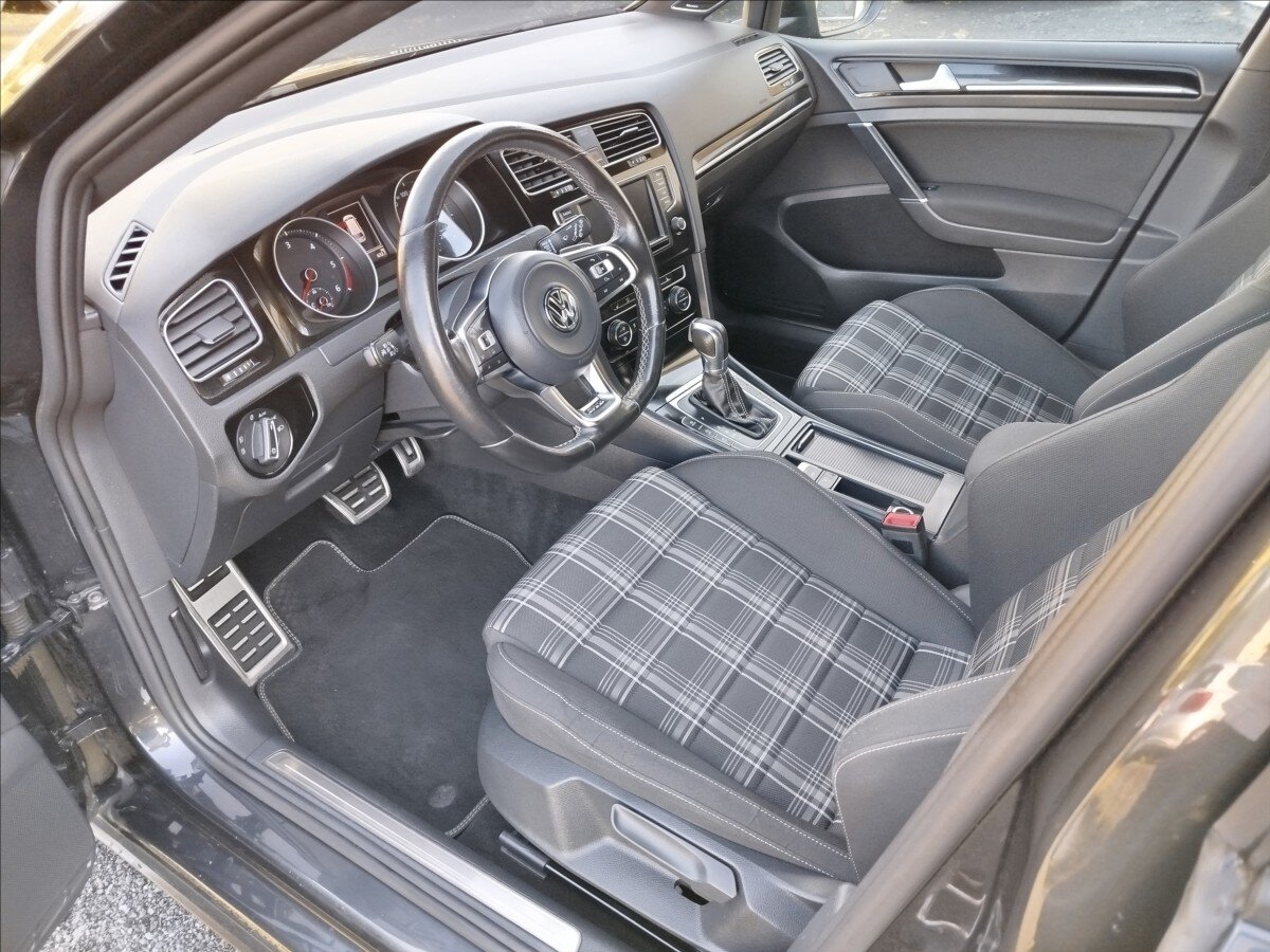 Volkswagen Golf Kombi 2,0 l 135 kw