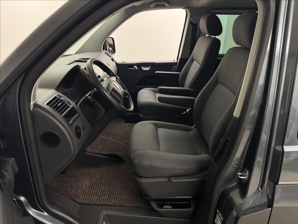 Volkswagen Transporter Kombi 3,2 l 173 kw