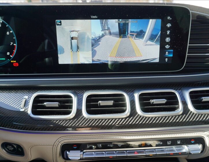 Mercedes-Benz GLS SUV / Terénní 4,0 l 450 kw