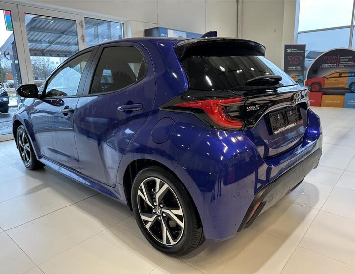 Toyota Yaris 5