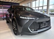 Toyota C-HR SUV 1,8 l 103 kw