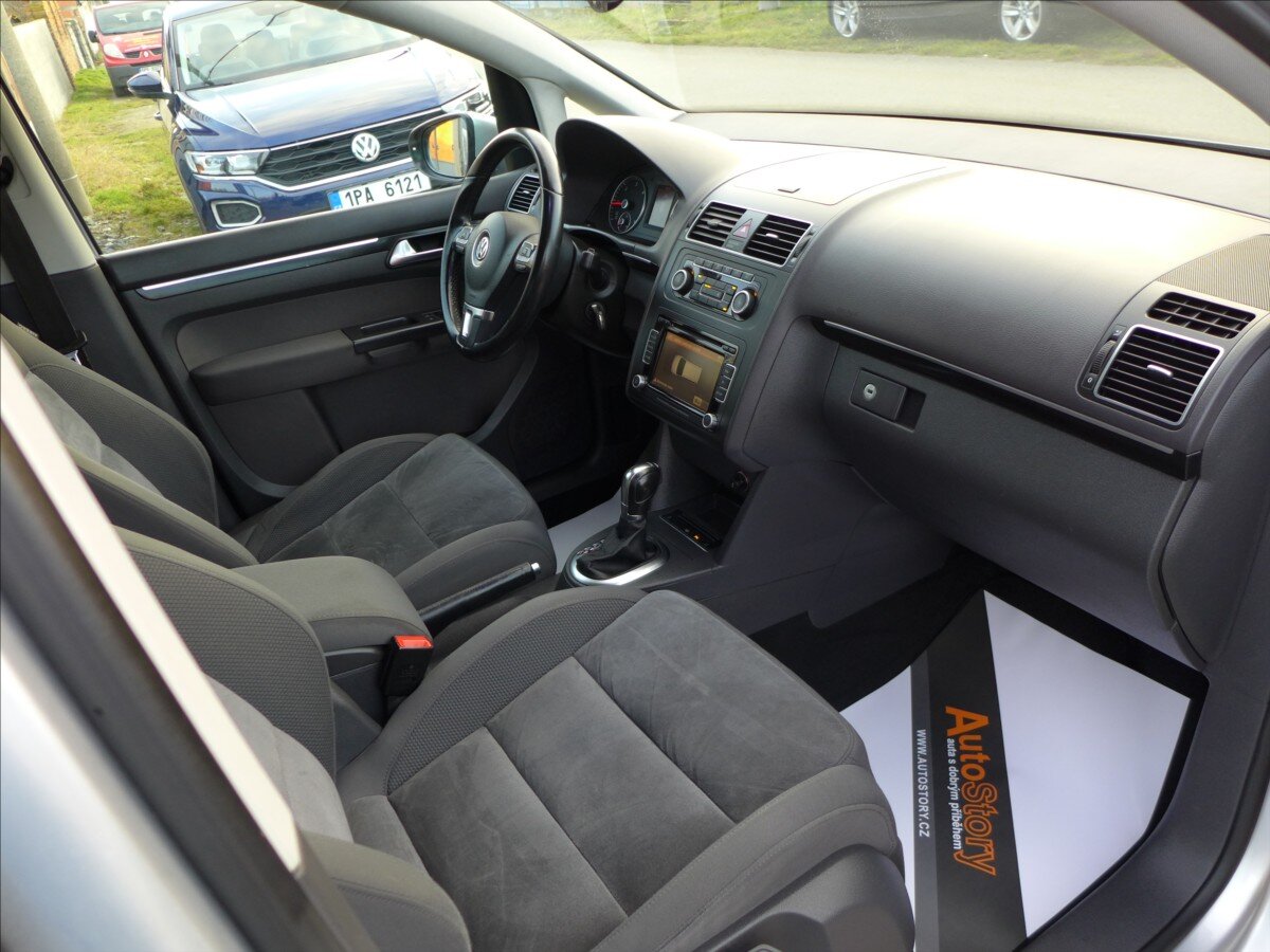 Volkswagen Touran Kombi 1,6 l 77 kw