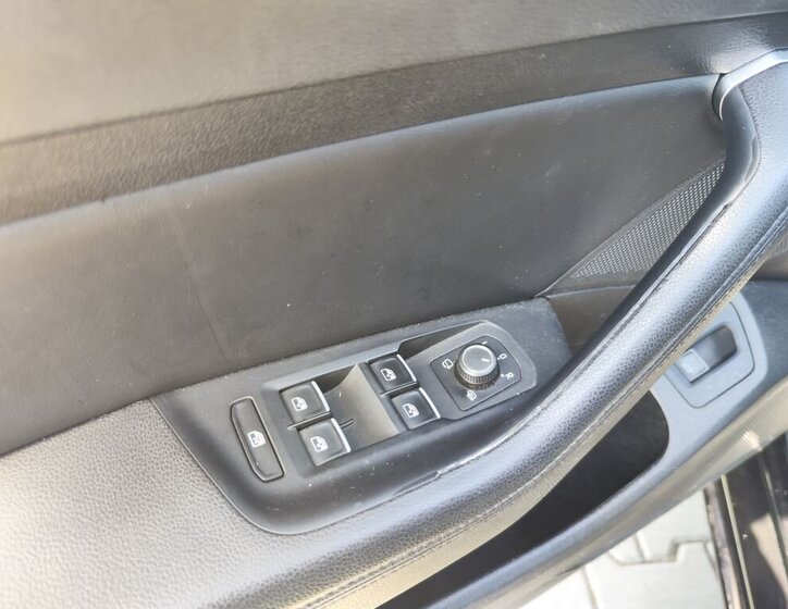 Volkswagen Passat Kombi 2,0 l 140 kw
