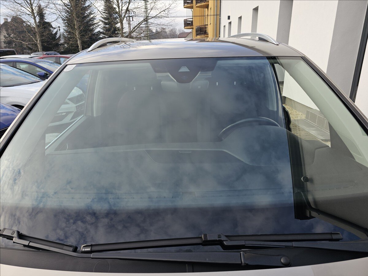 Volkswagen Touran Kombi 1,4 l 110 kw