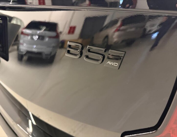 Volvo XC90 SUV / Terénní 2,0 l 184 kw