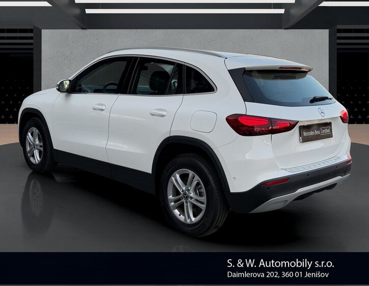 Mercedes-Benz GLA SUV / Terénní 2,0 l 140 kw