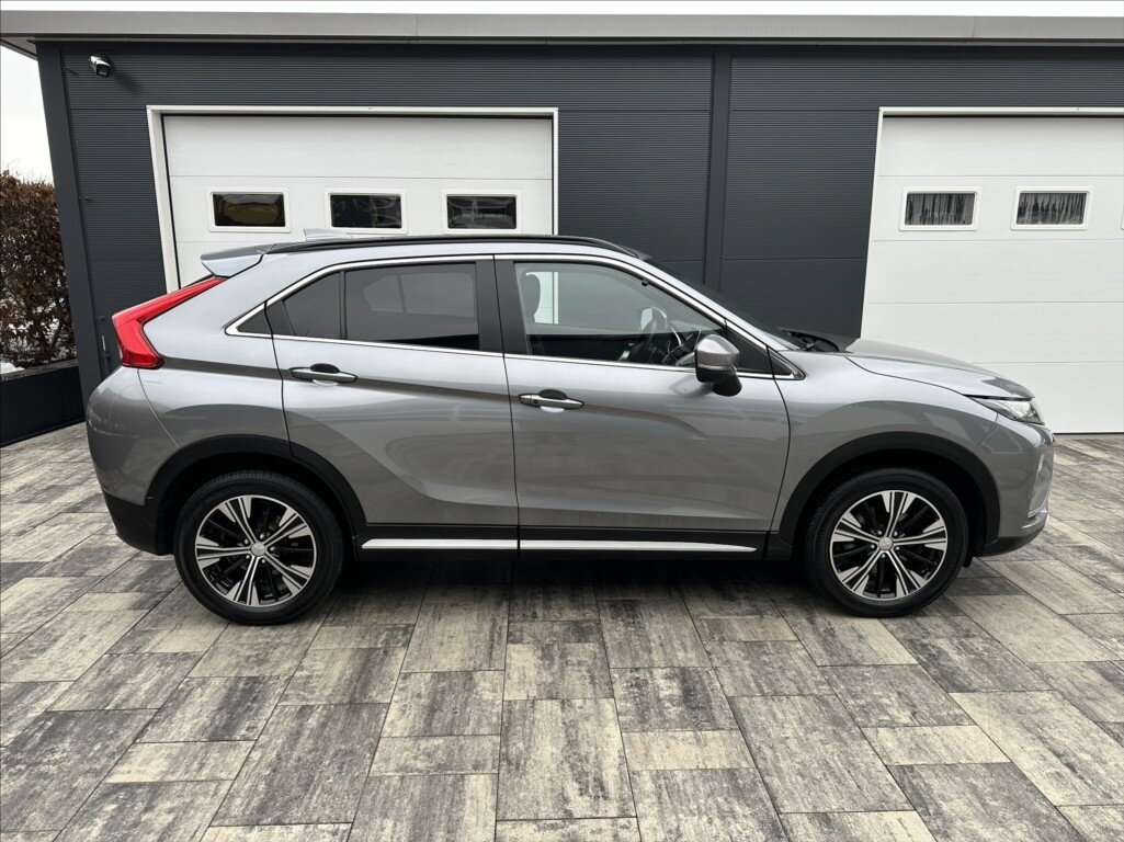 Mitsubishi Eclipse Cross SUV / Terénní 2,3 l 109 kw
