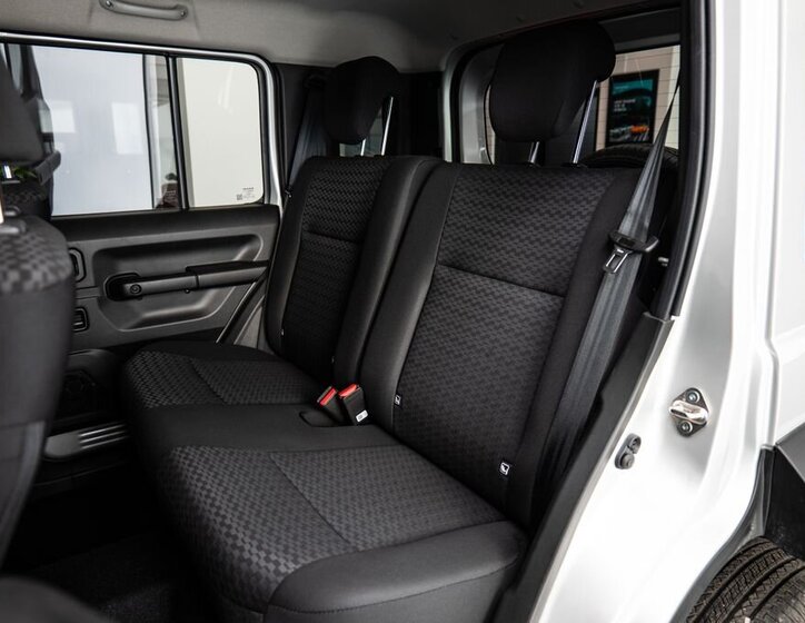 Suzuki Jimny SUV 1,5 l 75 kw