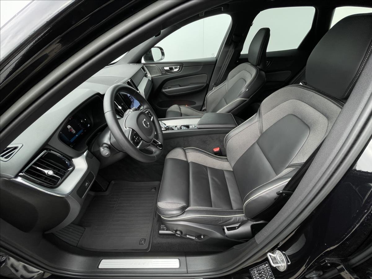 Volvo XC60 SUV / Terénní 2,0 l 173 kw