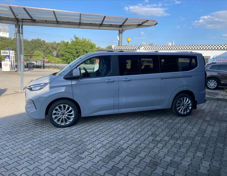 Ford Tourneo Custom Kombi 2,0 l 125 kw
