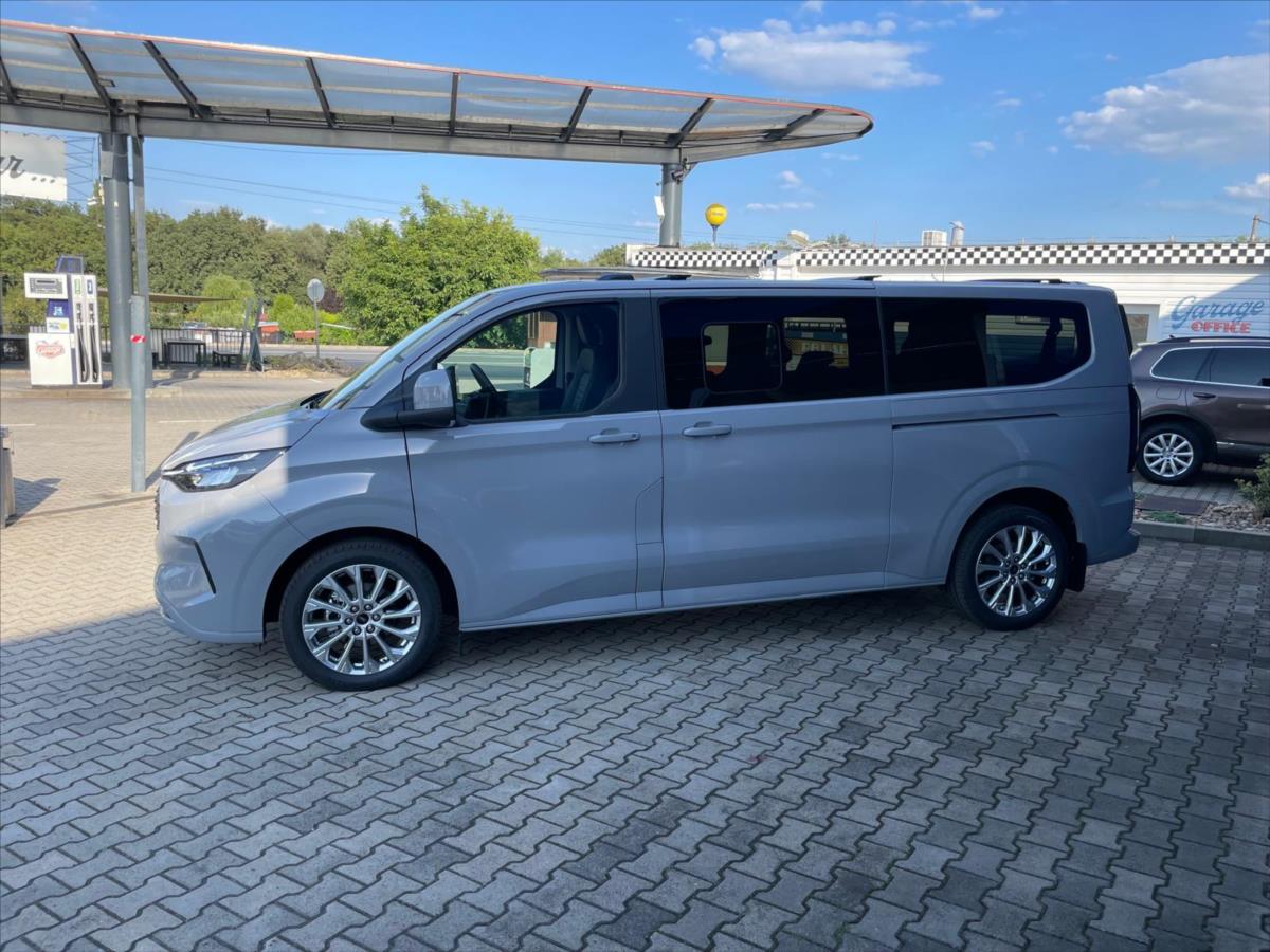 Ford Tourneo Custom Kombi 2,0 l 125 kw