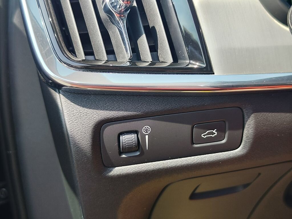 Volvo V90 Kombi 2,0 l 140 kw