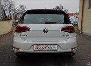 Volkswagen Golf 9
