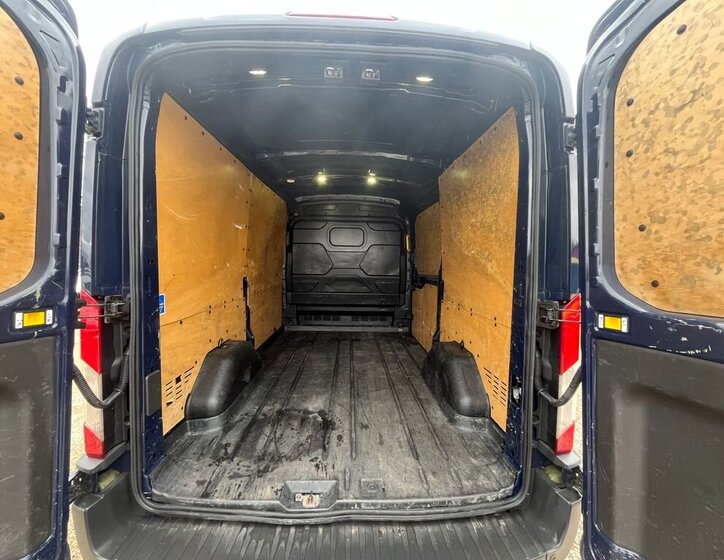 Ford Transit Skříň 2,0 l 125 kw