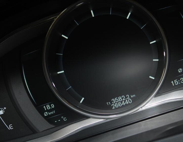 Volvo V60 25