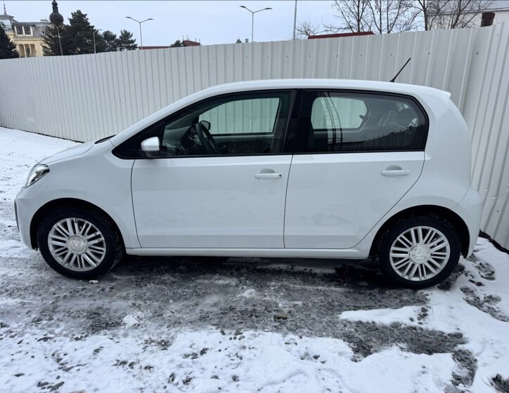 Volkswagen up! 4