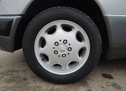 Mercedes-Benz Třídy E 19