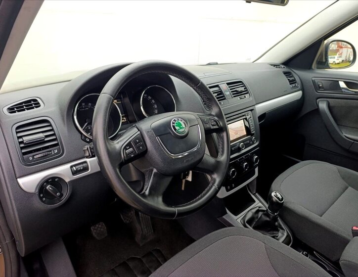 Škoda Yeti SUV / Terénní 1,6 l 77 kw