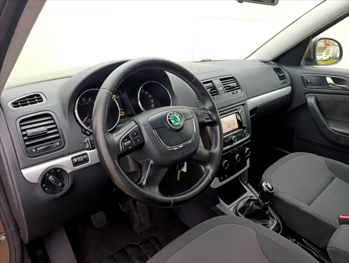 Škoda Yeti SUV / Terénní 1,6 l 77 kw