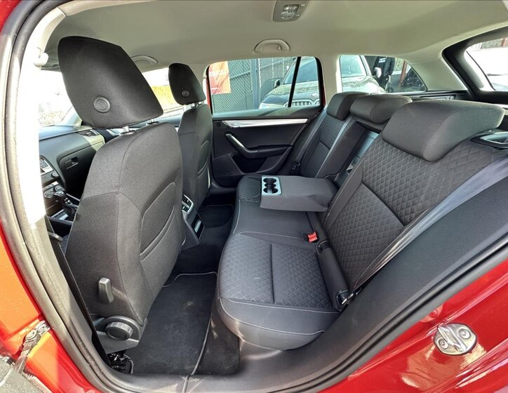 Škoda Octavia Kombi 2,0 l 110 kw