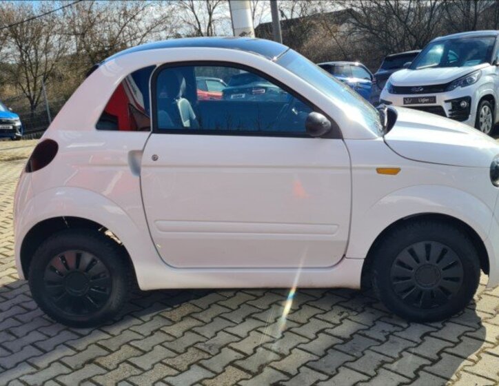 Microcar DUE Hatchback 498,0 6 kw