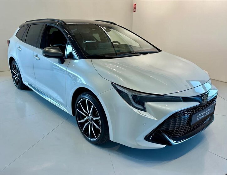 Toyota Corolla Kombi 2,0 l 112 kw