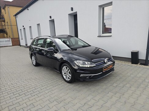 Volkswagen Golf Kombi 1,5 l 96 kw