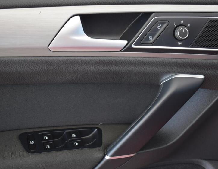 Volkswagen Golf Sportsvan 26