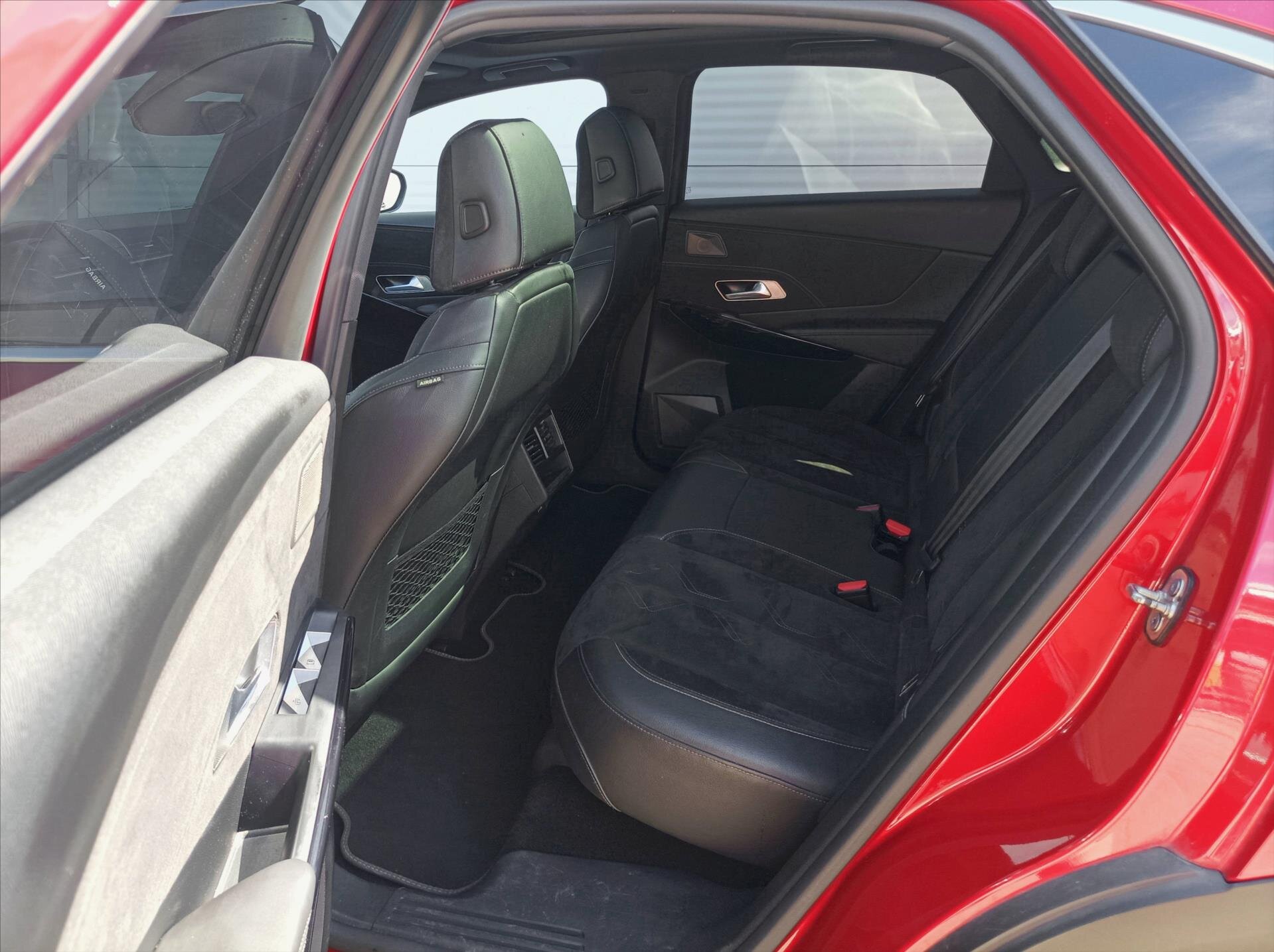 DS Automobiles DS7 Crossback SUV / Terénní 2,0 l 132 kw