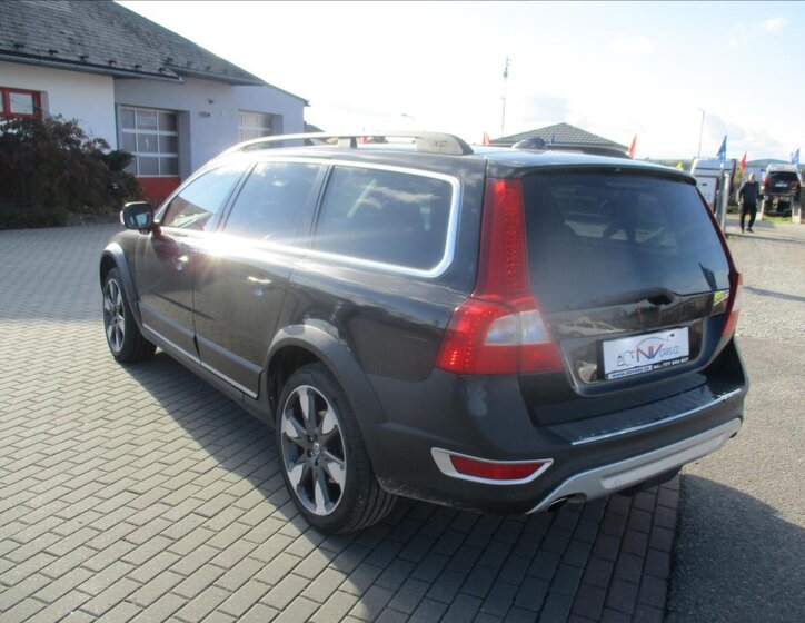 Volvo XC70 30