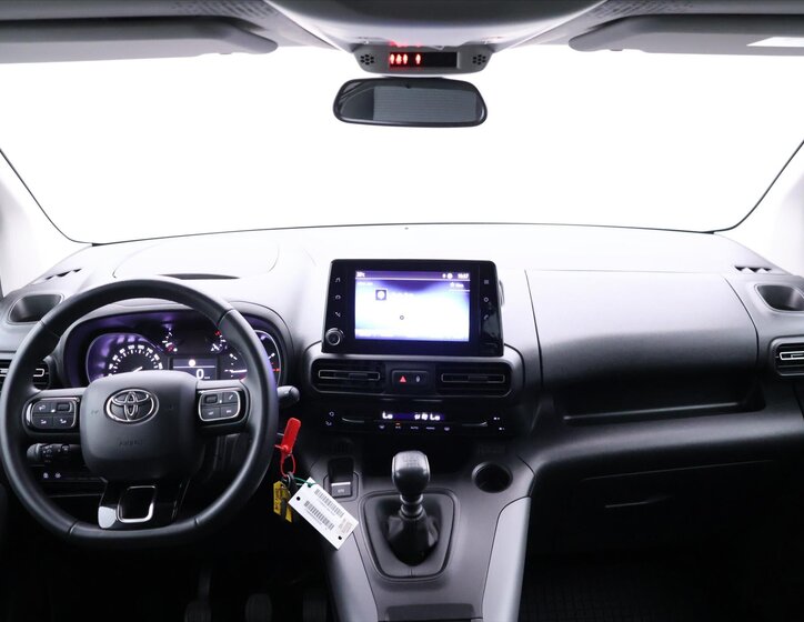 Toyota ProAce City Verso MPV 1,2 l 81 kw