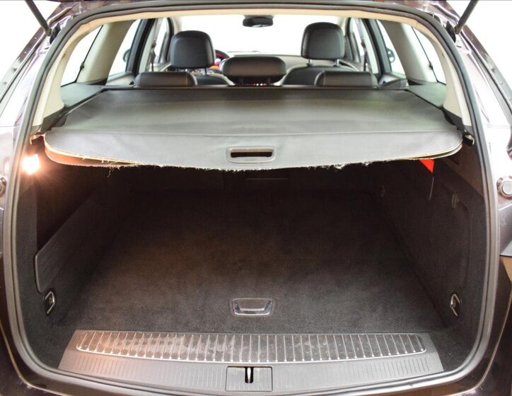 Opel Astra Kombi 2,0 l 121 kw