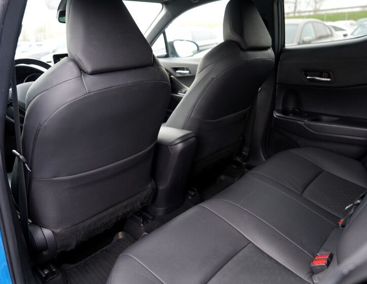 Toyota C-HR Hatchback 1,8 l 125 kw