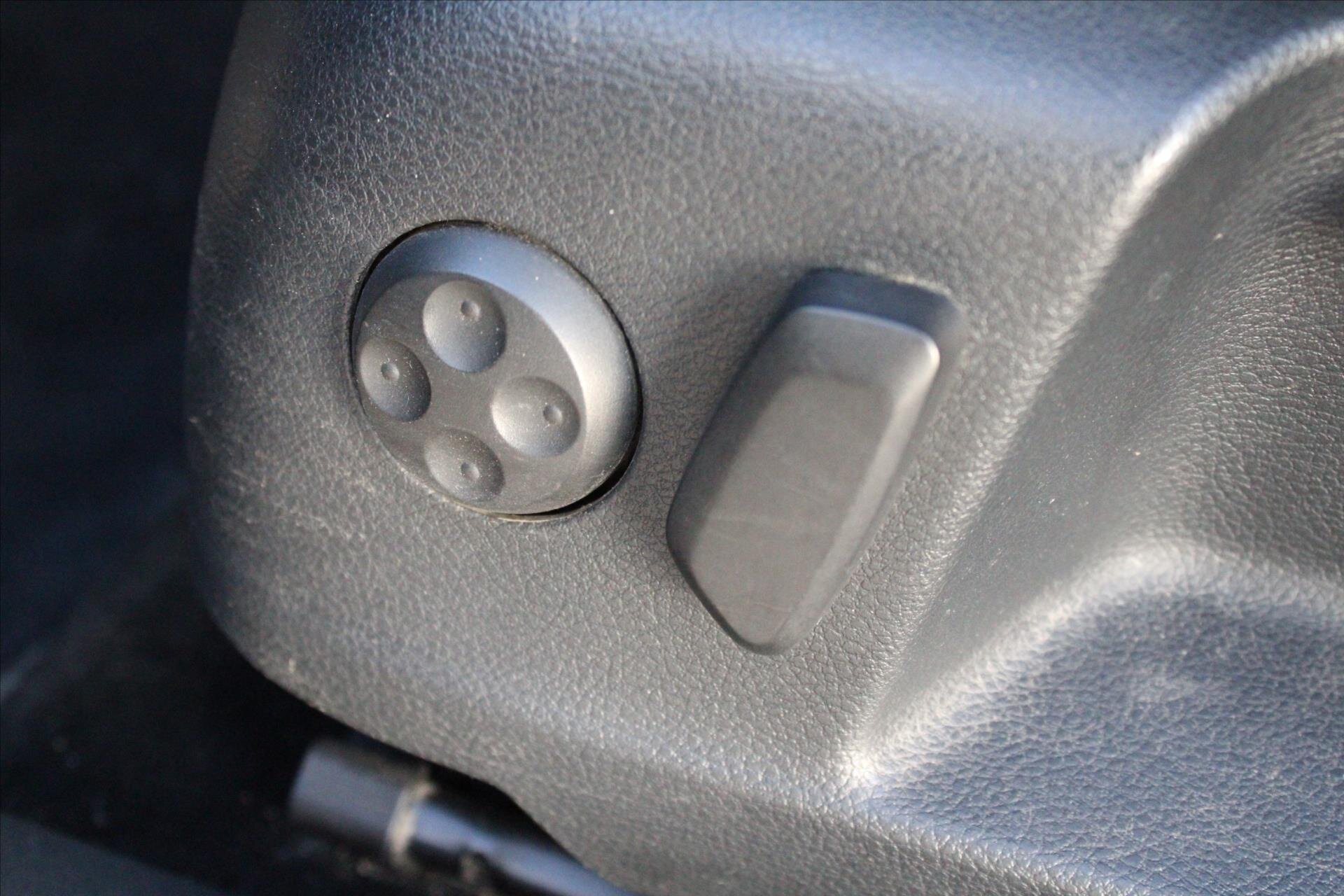 Volkswagen Passat Kombi 2,0 l 103 kw