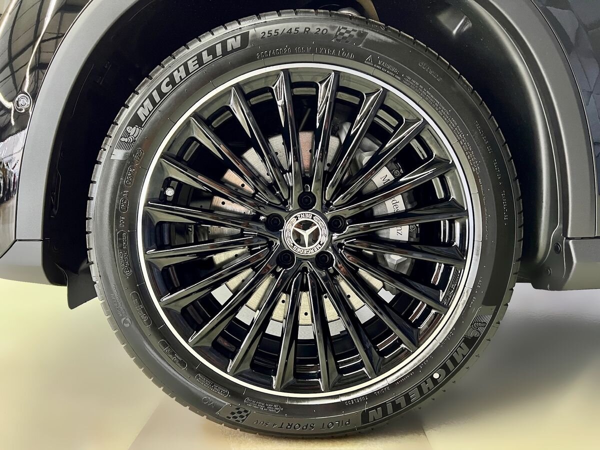 Mercedes-Benz GLC SUV 2,0 l 145 kw