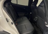 Lexus UX 300h SUV 2,0 l 146 kw