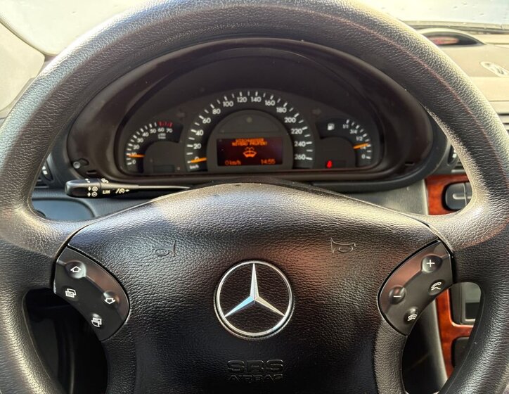 Mercedes-Benz Třídy C Sedan 1,8 l 105 kw